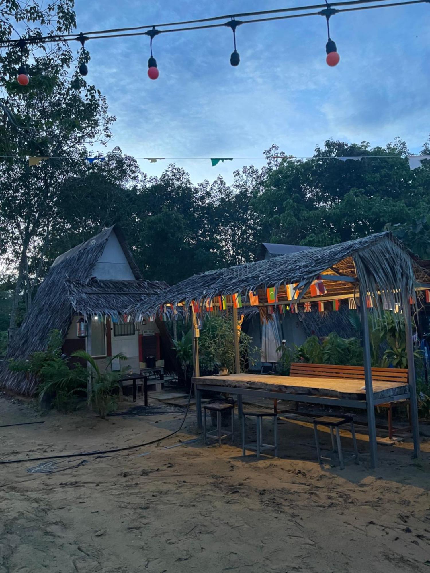 Hotel Phuketairportcamping à Ban Bo Sai Klang Extérieur photo